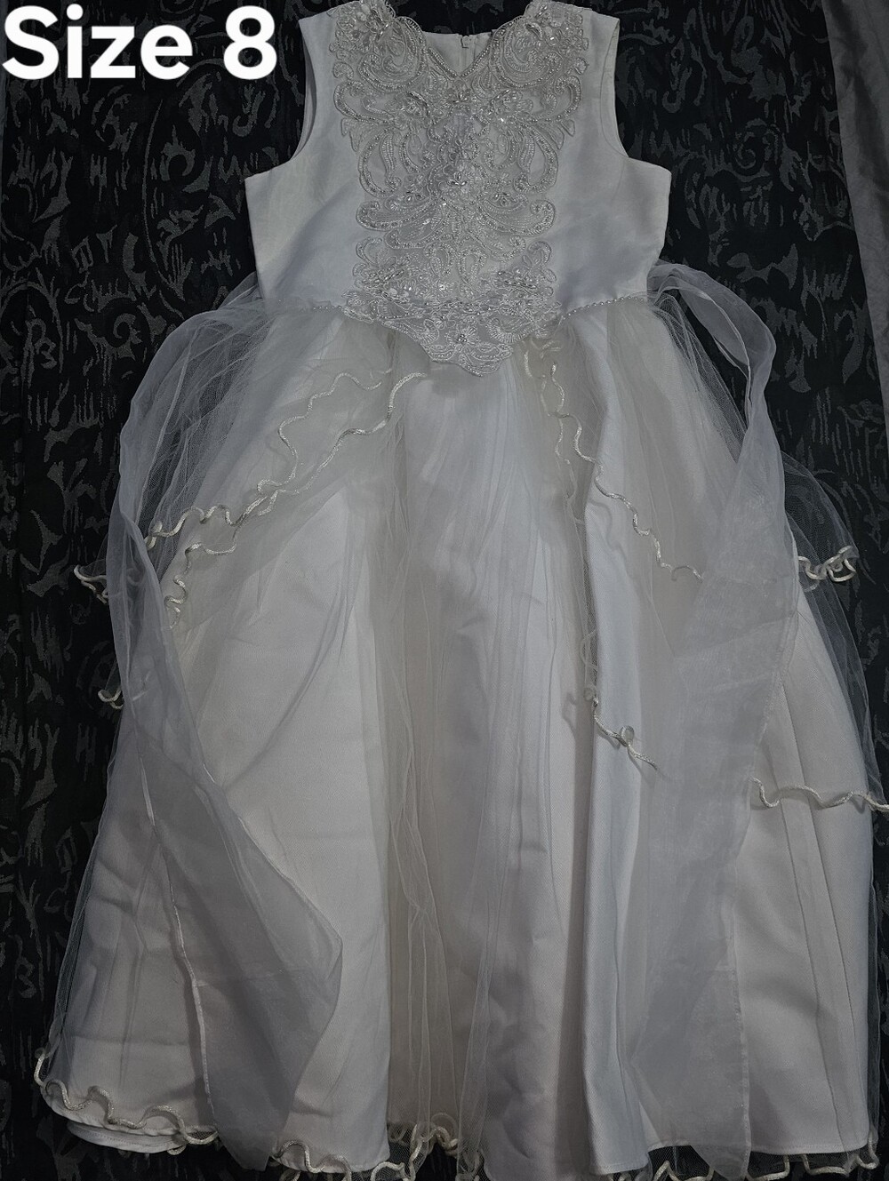 Lot Of 15 Dresses. Size And Brand Are On Each Photo.